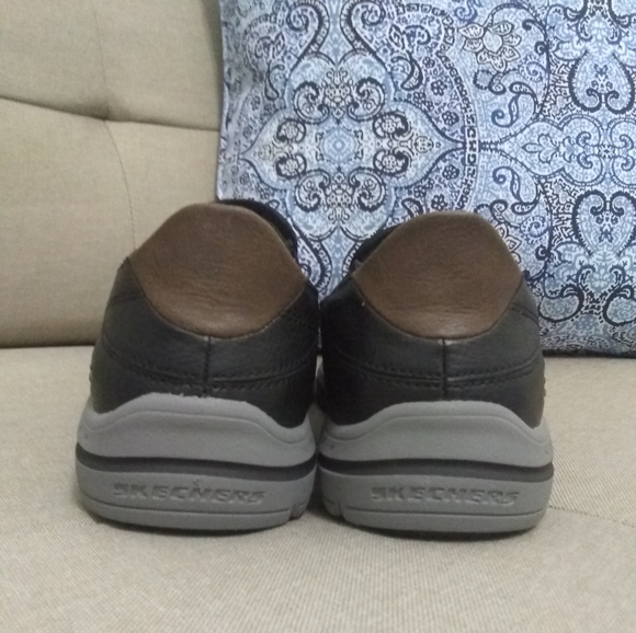 Skechers Harper-Merson loafers black NWOT - Picture 4 of 8
